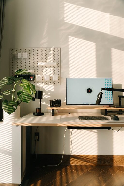Tips for Creating a Cozy and Functional Home Workspace